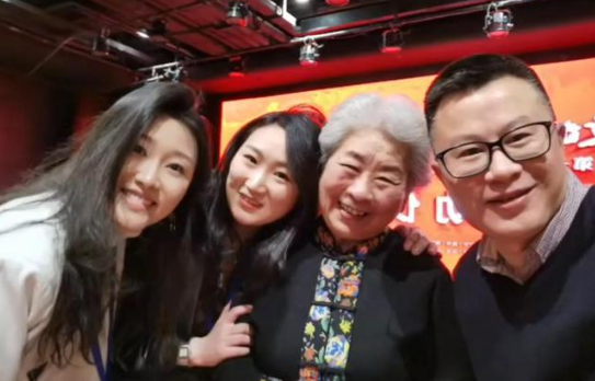 央视主持人虹云去世，病因曝光，初二独自去医院，曾夸恒大被网暴