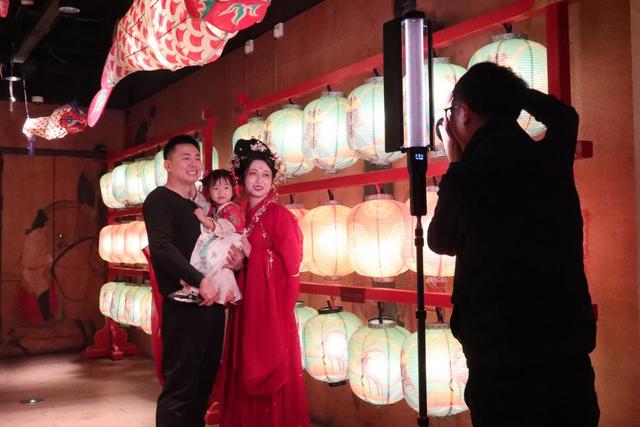 新华全媒+丨“潮”起来、“活”起来、“火”起来——春节文旅市场走笔