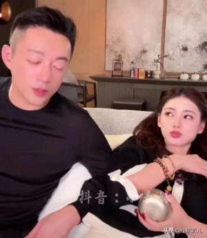 九点搞笑 女主播(马筱梅直播深夜不睡觉 汪小菲急眼 影响夫妻生活 让她去跟张兰姓)