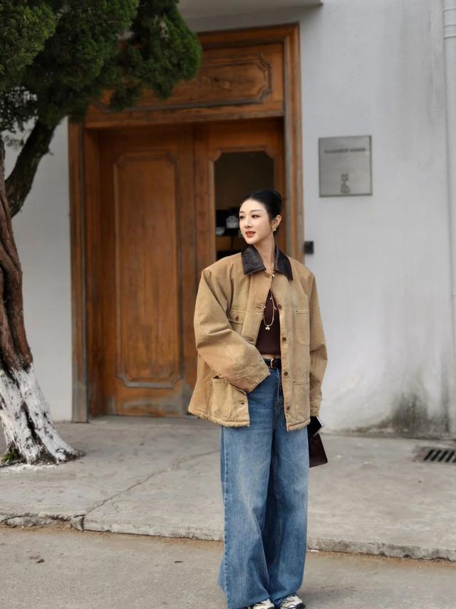 薇娅“消失”2年后再现！年会热舞惊艳全场，又盯上了更赚钱赛道