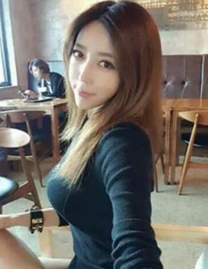 韩国女主播卖肉(韩国女主播米娜直播福利截图，斗鱼韩国女主播米娜性感照片)