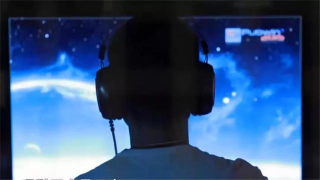 两个月赚十多万!“黄鳝门”女主播以为戴着面具不会被认出来