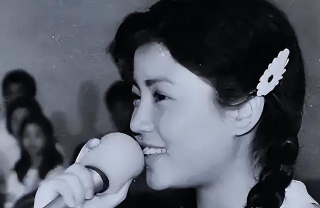 身材丰满、形象出众的四位女歌唱家，你会最喜欢谁呢？