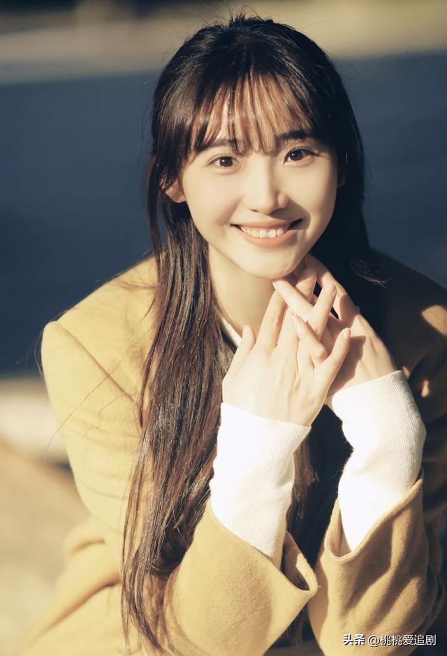 美翻了!~短剧圈“十大气质女神”魅力值飙升,简直移不开眼!