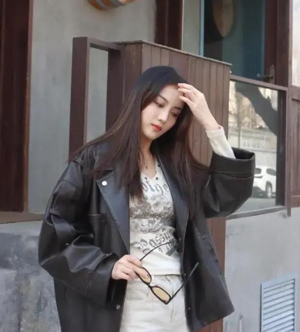 现役CBA明星球员的美女太太团，个个肤白貌美大长腿