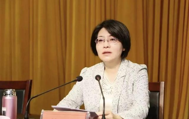 浙江林虹被查，曾被称为“美女县长、美女书记”，直播带货，57岁