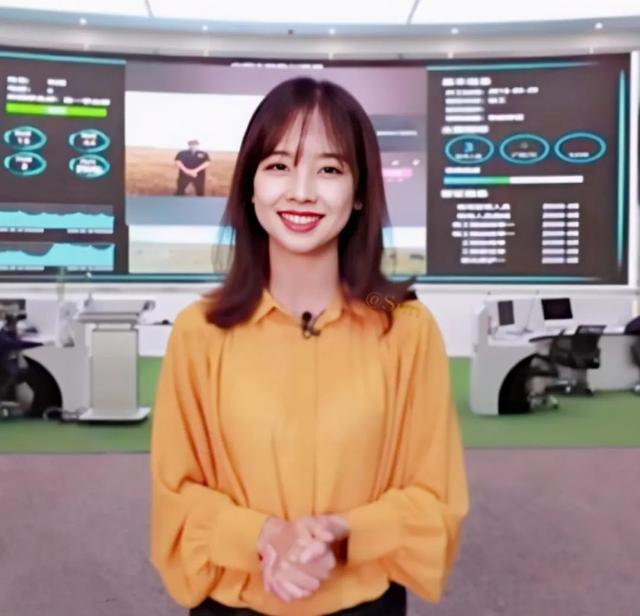 一夜涨粉200W，最美央视女主播王冰冰是什么来头？