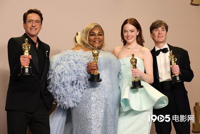 第97届奥斯卡颁奖礼首曝海报 主持人柯南金发亮相