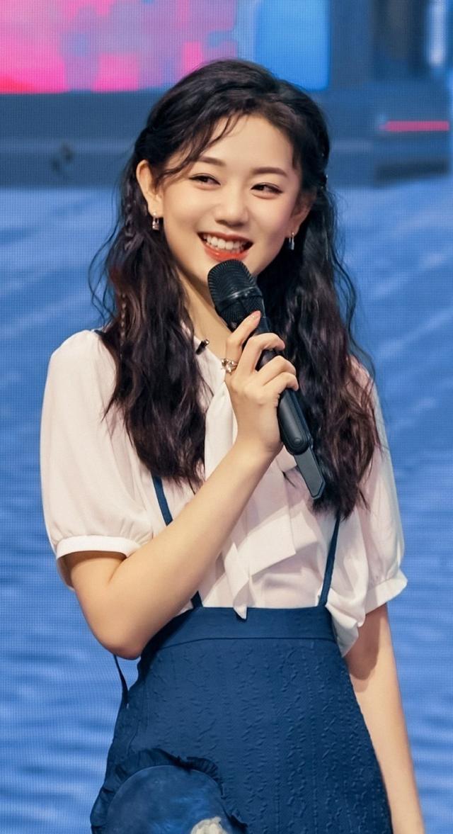 深圳电视台15位美女主持人风采一览,个个高雅、优美、迷人