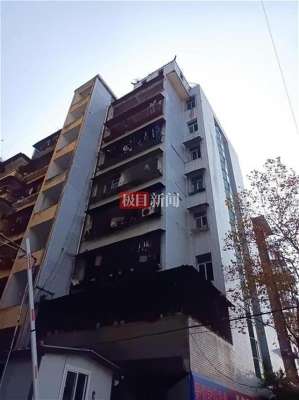 重庆女主播遇害(网红女主播被丈夫杀害藏尸冰柜案一审暂未宣判,母亲:女儿生前曾遭家暴)