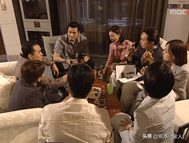 爱上女主播 剧评 剧情分析 镜头愚见之21夏娃的早晨聚会众生相（上）