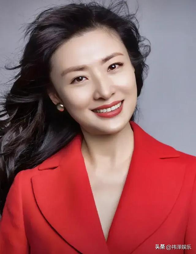 十二位央视美女主持人，每一位都是才貌双全，你最喜欢谁的风格