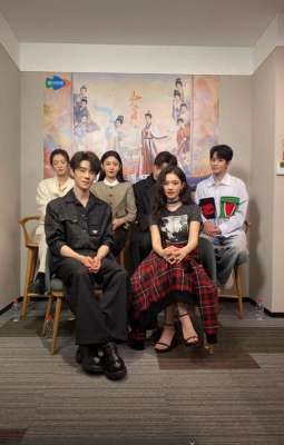 美女主播林允美l(绝美CP燃爆全场《怎敌她千娇百媚》直播回顾引发热议)