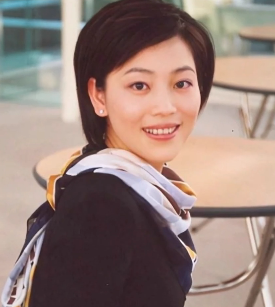 “央视才女”劳春燕:敬一丹的接班人!却因名字屡次被造谣去世