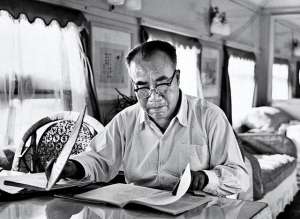 女主播闪现 微拍福利(十大元帅之首朱德，授衔编号却是004，毛泽东把001给了谁)