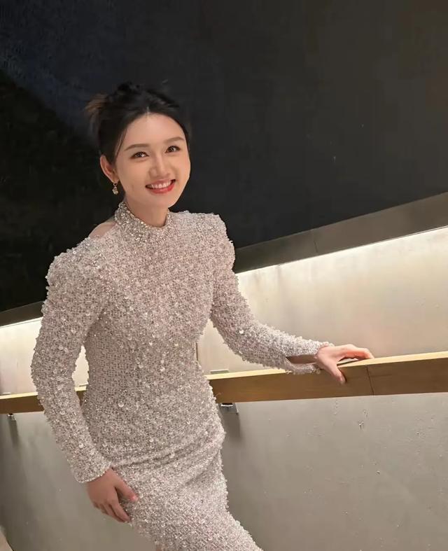 那些央视出品的女主持人有多绝!个个才貌双全,你最想娶哪一位?
