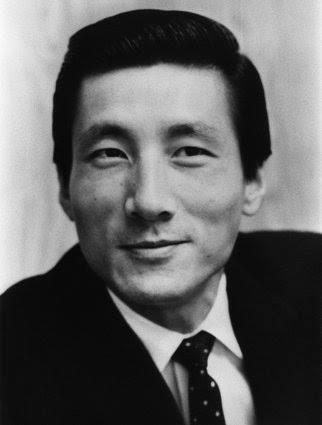 41岁日本最美女主播,高嫁前首相儿子,可小3岁花心丈夫频频出轨