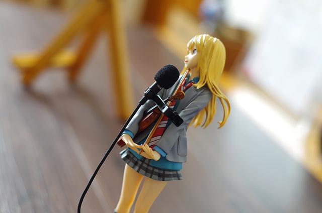 手机直播再添拾音神器，主播们外接手机专用领夹话筒成为时尚