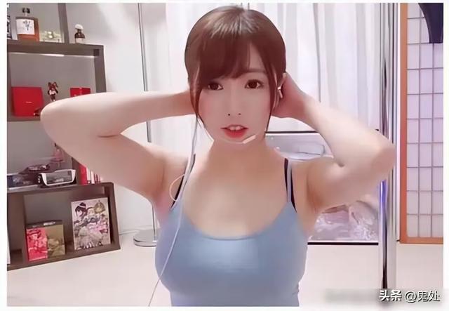 女主播直播事故：换衣全程被看光，网友们炸了！