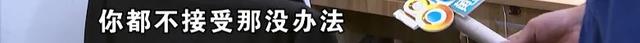 小张被浴室玻璃门割伤手，热搜第一！小伙误打误撞成了网红，刚刚记者又联系了小张