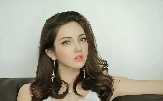 麦嘉欣：七国混血的澳门国际小姐，独特魅力背后的多元交融