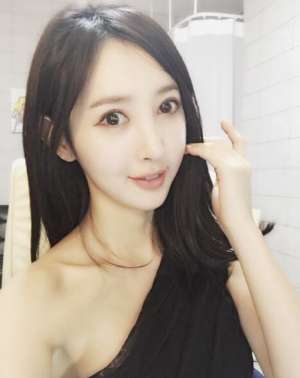 熊猫女主播赵世熙(王思聪后宫颜值最高女主播申仙娥,扭一段大家感受下)