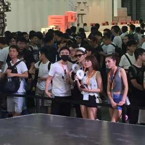 尹素婉丝袜女主播视频(王思聪派出后宫腿池肉林现身ChinaJoy2016)