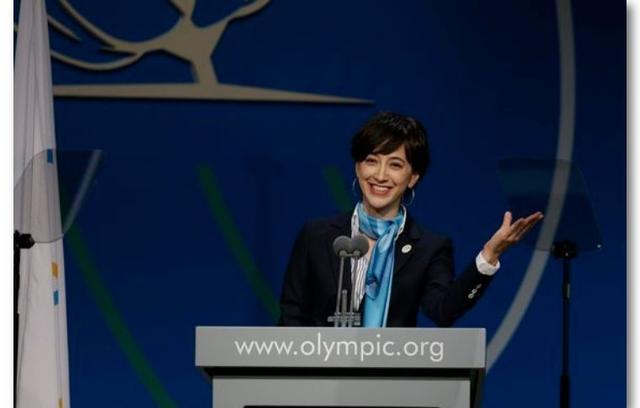 41岁日本最美女主播,高嫁前首相儿子,可小3岁花心丈夫频频出轨