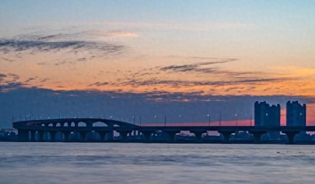 很奇怪，为什么大家总是更热衷于被“禁止”的事物？