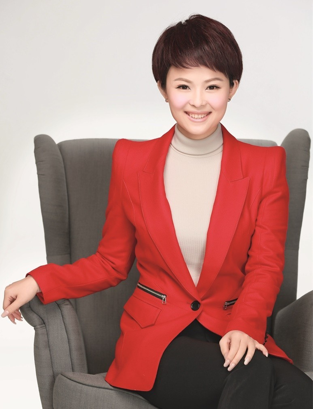央视中文国际频道十大新闻美女主播,谁实力最强?