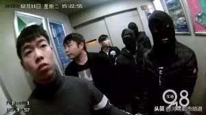 女主播宝宝(80后女主播每晚直播不堪表演，13岁儿子就在隔壁房间……)