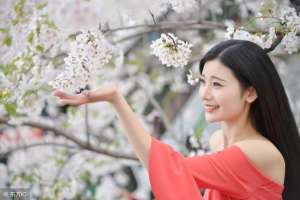 女主播直播打野战链接(小说：看戏居然发现自己老婆和上司打野战怎么办)