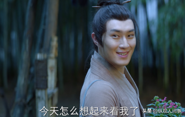 露胸又露腿,阿娇新片一上映就遭群嘲,爱情片硬是拍成了擦边神剧