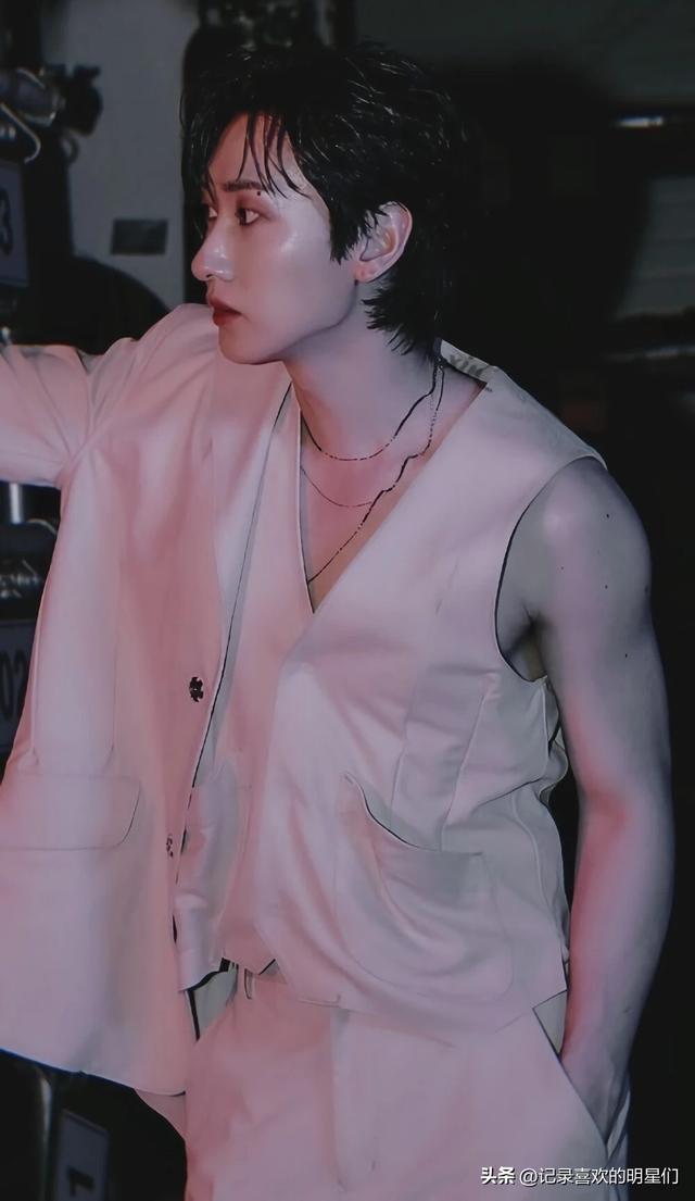 李赫宰韩国歌手，阳光帅气迷人十足！