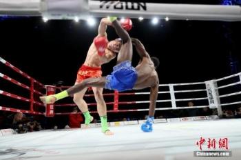 初学格斗却挑战“金腰带”？这位大学生被打进ICU