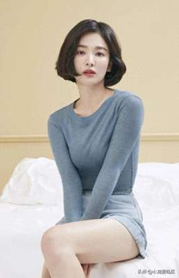 韩国短发女主播(宋慧乔短发惊艳，新剧搭档孔刘引热议，离婚真相获网友力挺)