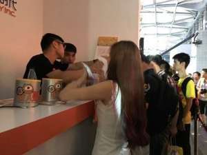 虎牙女主播污的视频(史上最严格的一届CJ 却让虎牙实力污出了花样)