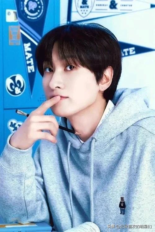 李赫宰韩国歌手，阳光帅气迷人十足！