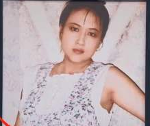 关晓彤新图修太过！现场直播真实状态暴露，发福变胖太尴尬