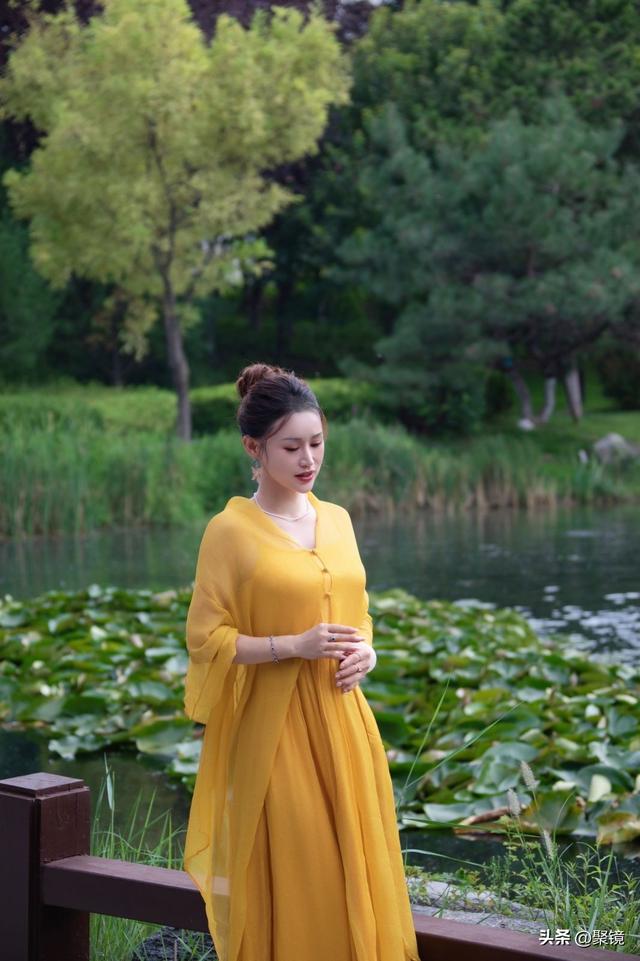 一曲悲歌咏叹调（之三）——浅谈邓超予《沈园情》得与失