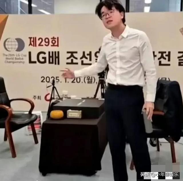 老手！卞相壹曾在比赛途中，狂扇耳光摘眼镜痛哭，对手吃香蕉看戏