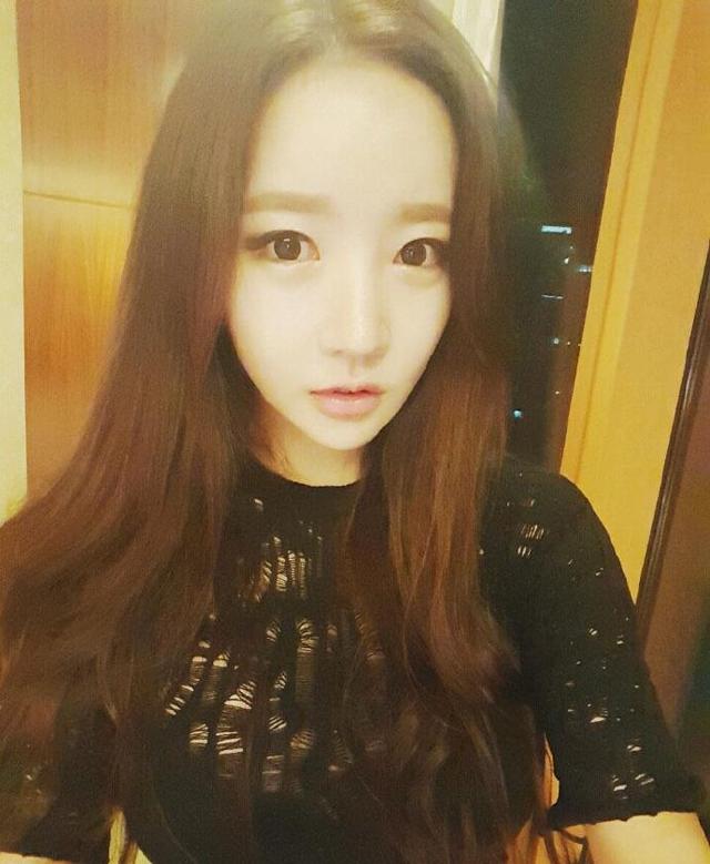 曾经火爆全网的宅男女神朴妮唛现在销声匿迹了吗？