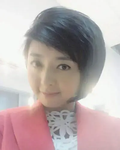 四川电视台16位知名美女主持人一览，风华正茂，巾帼不让须眉