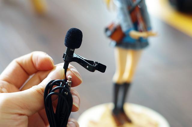 手机直播再添拾音神器，主播们外接手机专用领夹话筒成为时尚