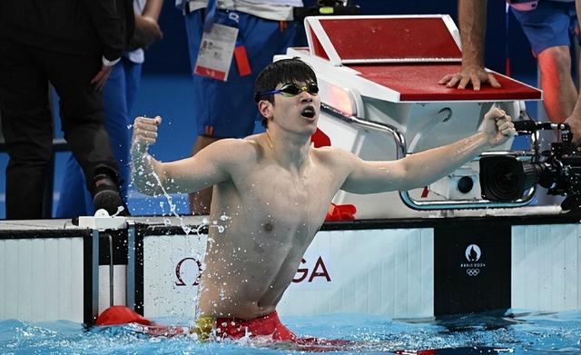 潘展乐到底有多牛？日韩英美全球解说吓坏，外国网友盛赞