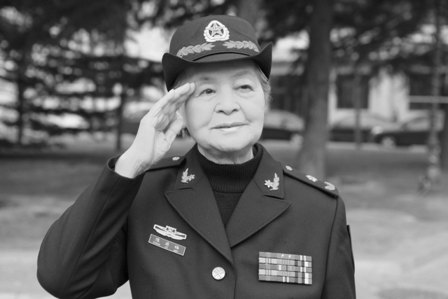 她走了，91岁还坚持出诊，83岁时还到汶川地震一线……