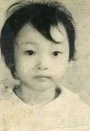 聪明的柳岩,与被压抑的“性感”