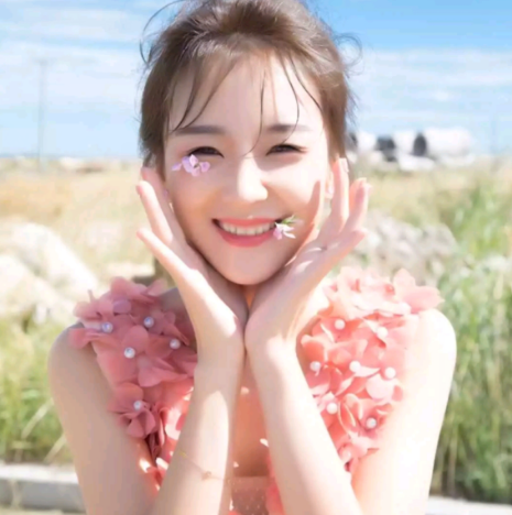 “三小花旦”惊艳亮相陌陌现场 百变小小、兮陌、雾浓浓展现不同才艺