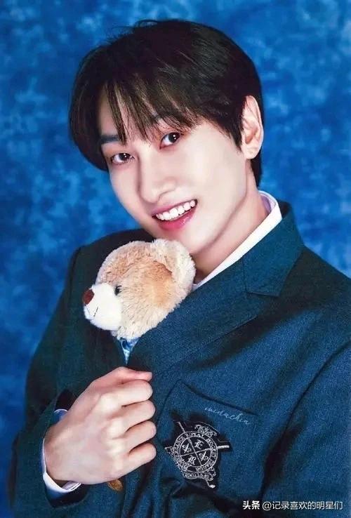 李赫宰韩国歌手，阳光帅气迷人十足！