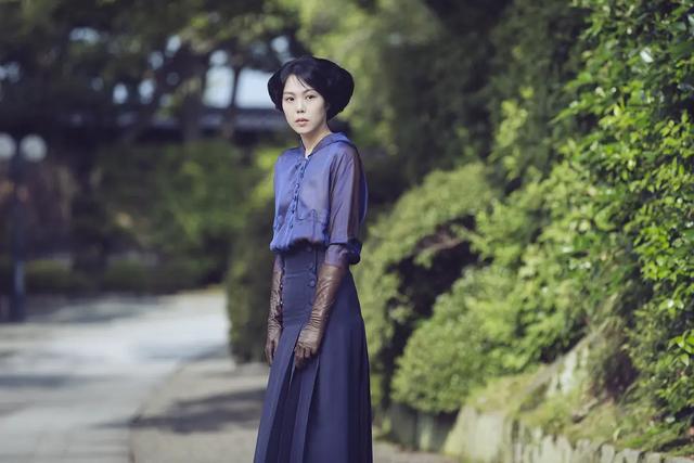 太敢拍了,韩国大尺度电影《小姐》,女主大胆为艺术献身!